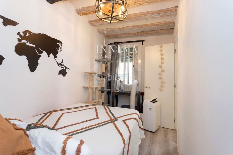 Foto 47d8094c-22a5-4553-9b4e-cc48596c43b3. Pis a Raval Barcelona