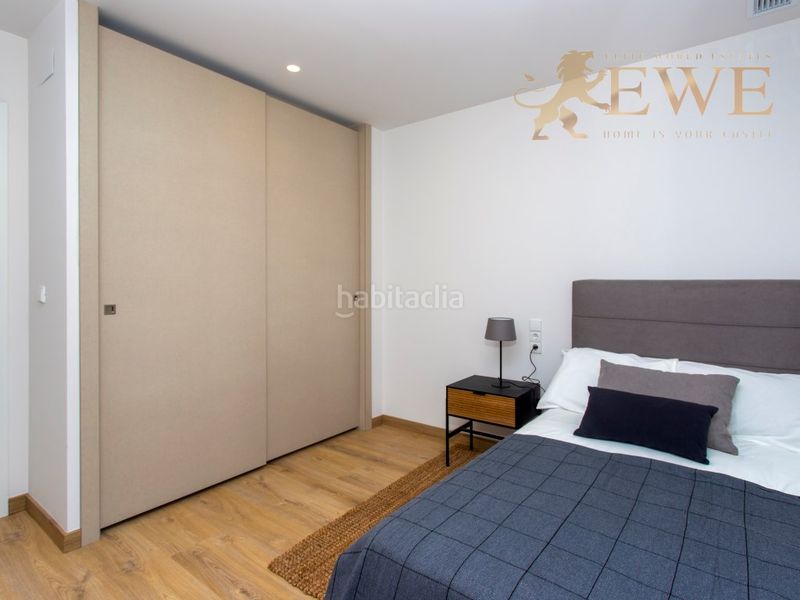 Foto f16712c1-6bc1-4db5-8f58-ed62dc90a0f5. Casa adossada a Monforte del Cid