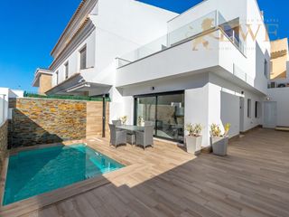 Casa  Calle salvador saura. Excelente casa adosada a 5 km de la playa en san pedro del pinat