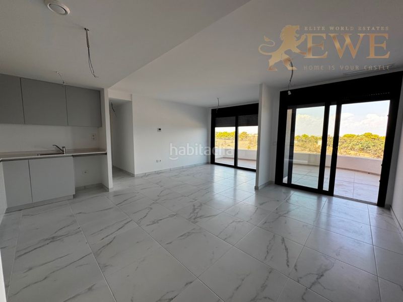 Foto 023a8905-0293-4b07-b282-50e786f0e4dc. Apartament a Punta Prima Torrevieja