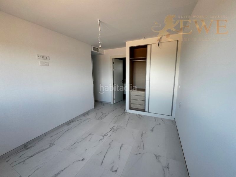 Foto 9283eb9d-c6c8-468b-972b-31d69719fa7b. Apartament a Punta Prima Torrevieja