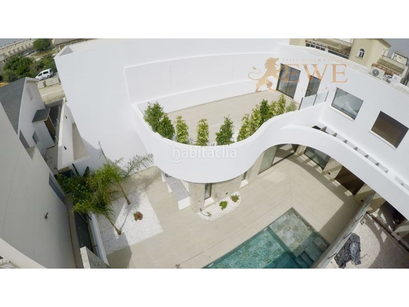 Foto b8068559-6689-4b8b-ac3e-c3c0e6e0212a. Casa a Rojales