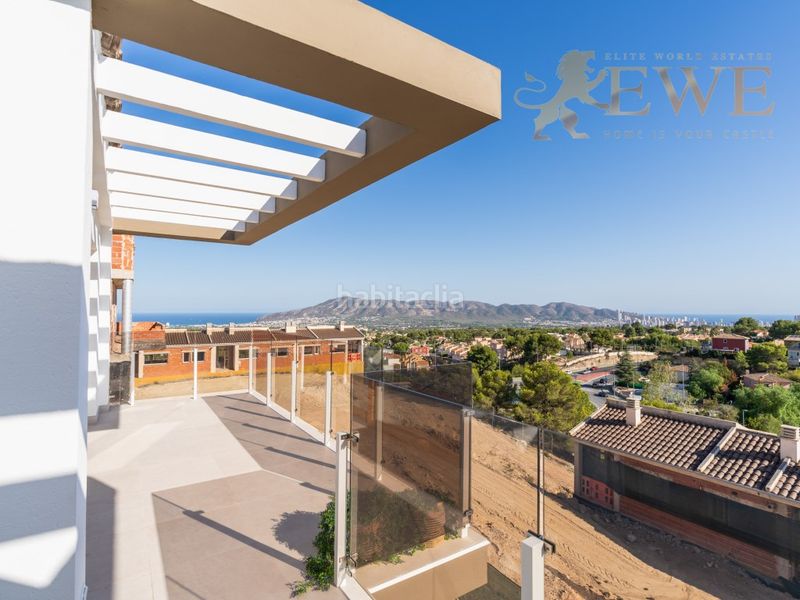Foto b8822275-8c13-4670-9110-ca555494b300. Semi detached house in Montebello - Nou Espai Nucia (la)