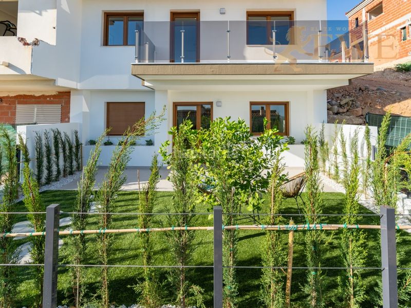 Foto e04f352c-e363-4e77-814c-f684919a2471. Semi detached house in Montebello - Nou Espai Nucia (la)