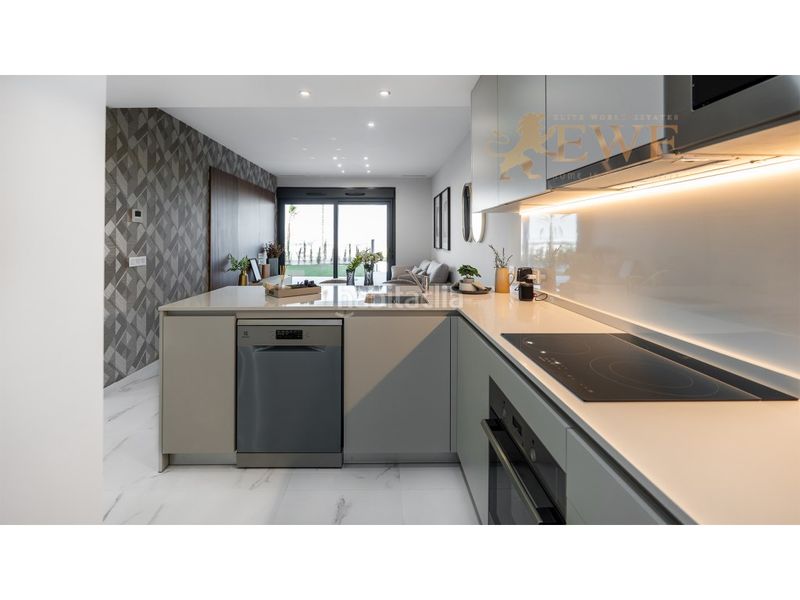 Foto ba4c9c1e-b4c7-4506-9e18-317921f8de68. Apartament amb aparcament piscina a Zona Carrefour - Urbanizaciones Torrevieja