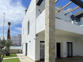 Dúplex  Calle nerbion. Dúplex listo para entrar a vivir con una gran terraza en villama