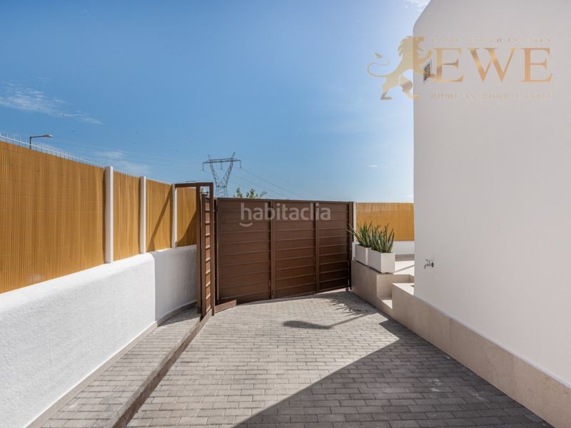 Foto 4b982811-4001-4806-ada0-26a7fba63802. Chalet fantástica villa de estilo balinés en los alcázares en Alcázares (Los)