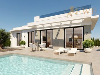 Casa  Avenida hacienda del alamo. Cómoda villa con piscina privada y vistas al campo de golf en mu