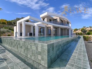 Haus  Avenida marina la. Villa de lujo a 240 m de la playa con vistas al mar