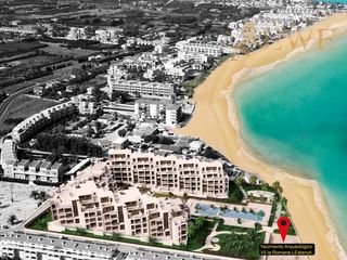 Apartament  Calle loreto. Excelente apartamento con vistas al mar en primera línea de cost