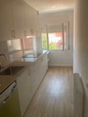 Lloguer Pis a Caputxins-Ambulatori. Oportunidad única!!! piso de alquiler en barrio "caputxins"