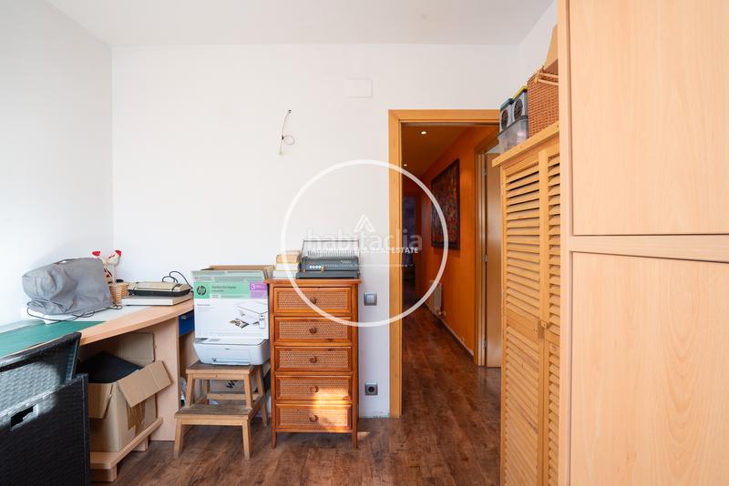 Foto 999d0e61-a468-4971-99ec-8209d47a5f51. Casa pareada casa con ubicación privilegiada en Caputxins-Ambulatori Vic