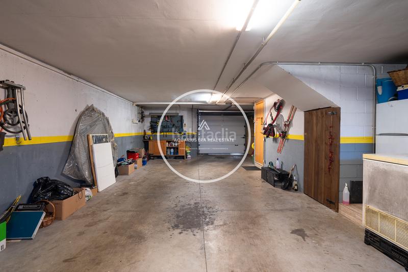 Foto c62629d9-b603-404e-9c43-d5f9b5e33241. Casa pareada casa con ubicación privilegiada en Caputxins-Ambulatori Vic