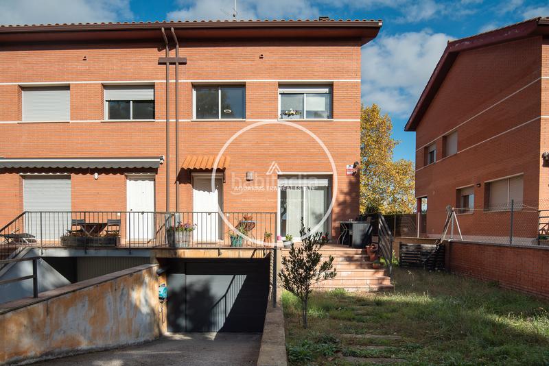 Foto f65659b4-64de-41ad-82f5-8d27b8de897e. Casa pareada casa con ubicación privilegiada en Caputxins-Ambulatori Vic