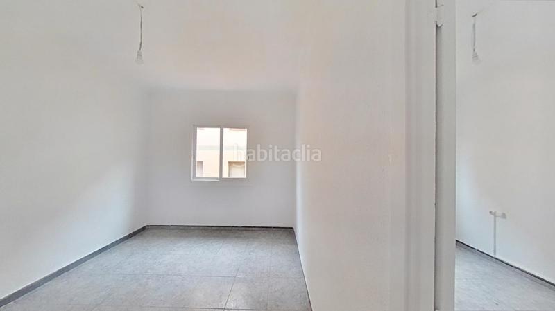 Foto c9cf697b-54ae-4d17-a67b-b26a25eff105. Piso en Horta Barcelona