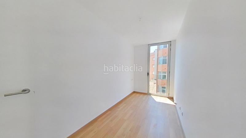Foto f7ffa03d-62c3-4c38-80da-467f1d987d83. Piso en Sant Narcis Girona