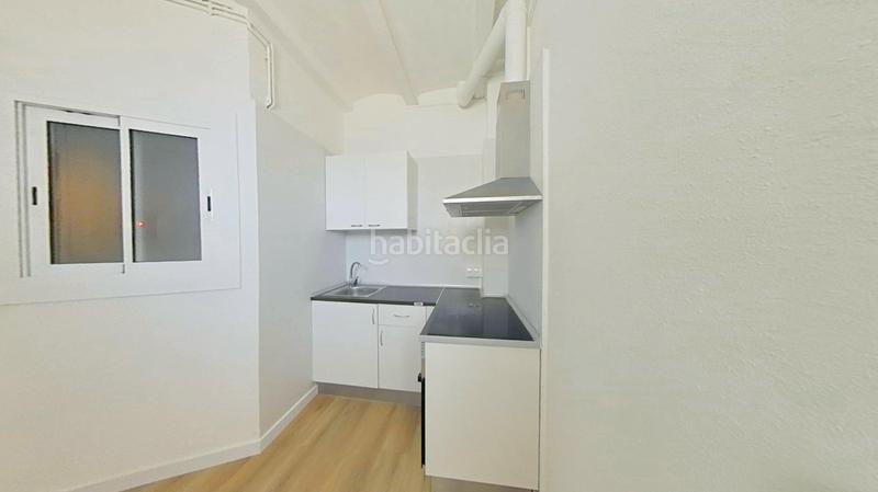 Foto 0e57b981-f762-4eae-881d-913fd7745ea2. Appartamento in La Bordeta Barcelona
