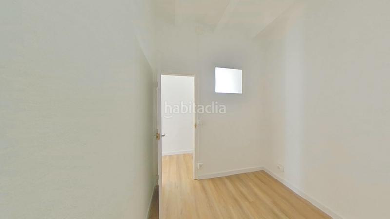 Foto 45bb2716-9419-4457-bd4d-750643bc5088. Appartamento in La Bordeta Barcelona