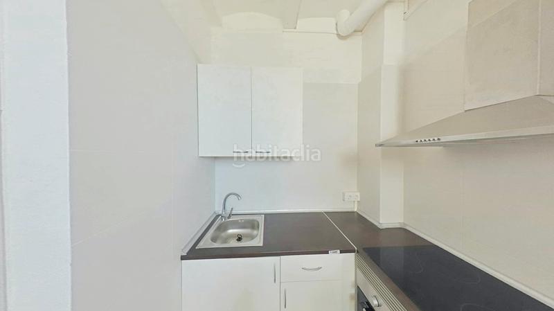 Foto 89333959-b9c4-4736-aa38-9eb9931ec0e4. Appartamento in La Bordeta Barcelona