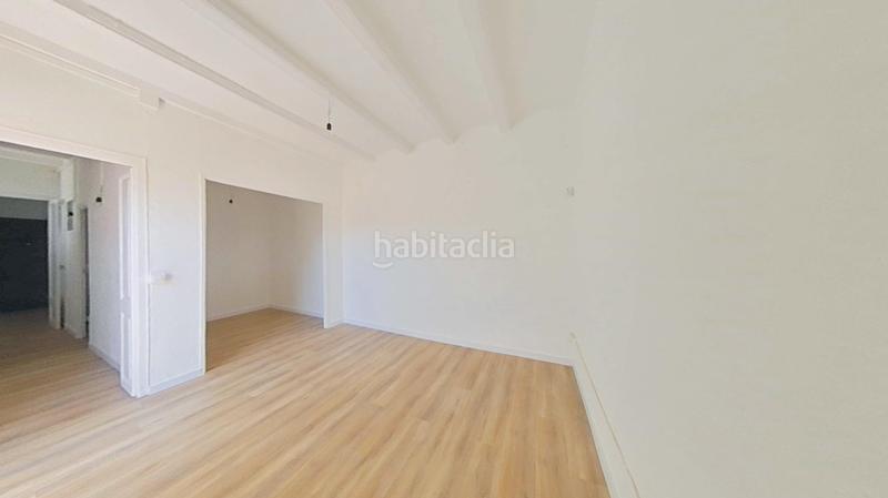 Foto d407a926-24b1-4a0e-b6c2-992cd8f2d56a. Appartamento in La Bordeta Barcelona