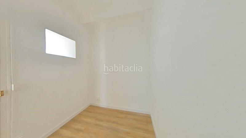 Foto e739514f-6080-4c77-94f9-a117f1fc3da5. Appartamento in La Bordeta Barcelona