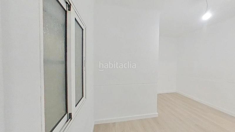 Foto ea1ffacc-d48b-4a0f-a812-bba7456542bc. Piso en Llefià Badalona
