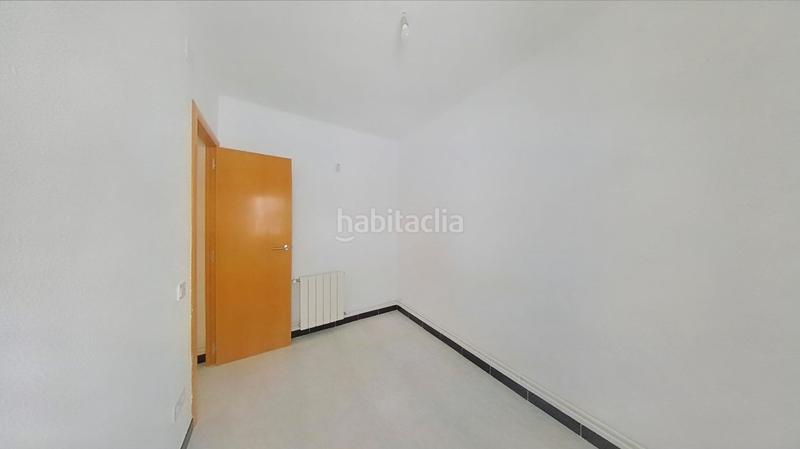 Foto fb4618eb-b098-4d55-a2c3-21ceebc07dce. Piso en Fondo Santa Coloma de Gramenet