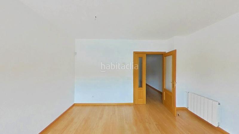 Foto 520ff2fc-3baa-48d7-bcaf-b81f8484253d. Piso en San José-Buenos Aires Pinto