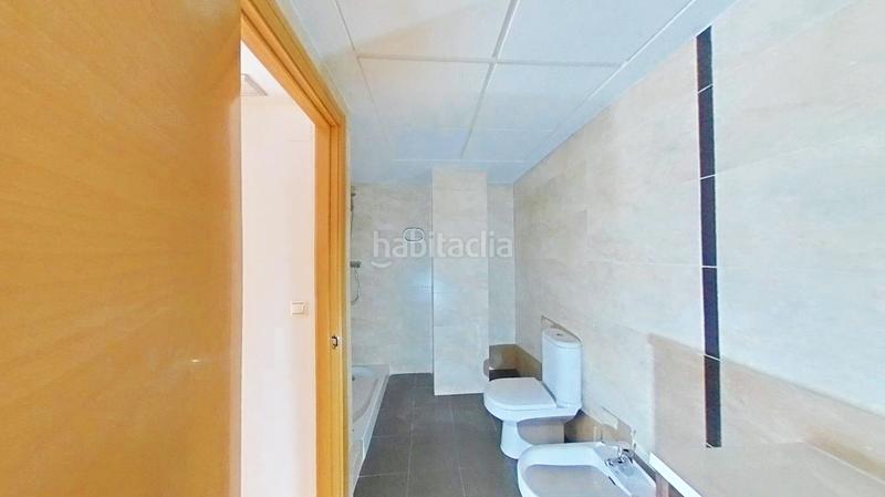Foto 81ee0dbb-be69-448e-8b34-0a7a29f8b2e9. Piso en Casas Verdes Paterna