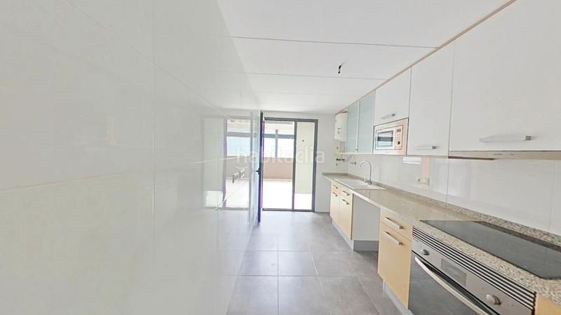 Foto a6f05e46-5fc3-4107-95e5-cc2ae94879a6. Piso en Casas Verdes Paterna