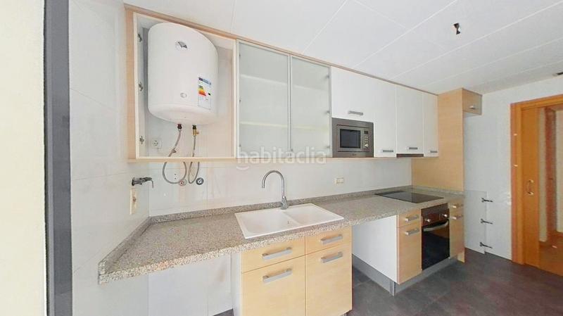 Foto b7846f05-846a-4dda-a879-e671464bceec. Piso en Casas Verdes Paterna