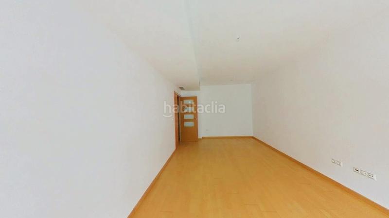 Foto f80b2946-2745-4e52-ba5e-e2105b9f4556. Piso en Casas Verdes Paterna