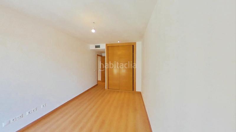 Foto 7320a181-a5db-41fb-9e5e-aaebe3c5dea9. Flat with parking pool in Sector B Boadilla del Monte