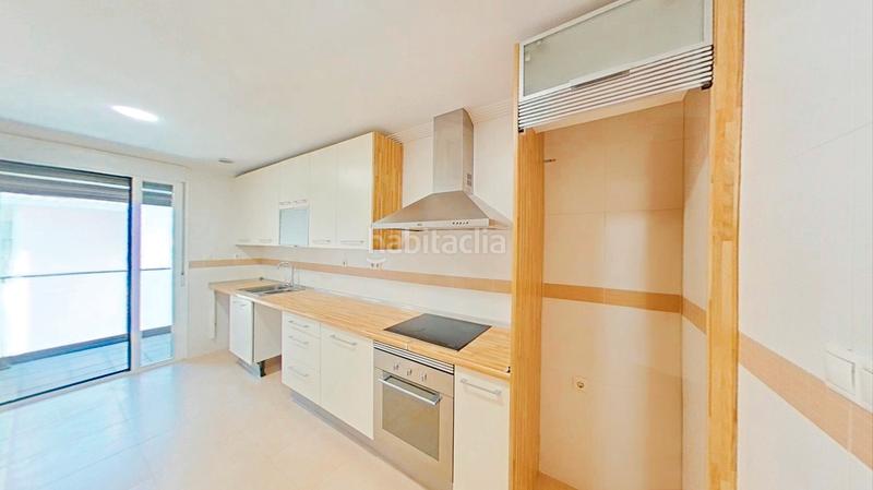 Foto dedcd71c-17bf-4634-abb4-9975d06f4f0d. Flat with parking pool in Sector B Boadilla del Monte