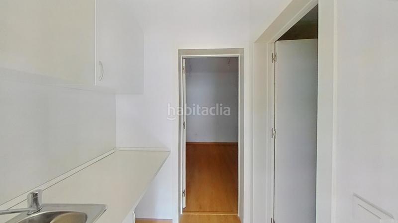 Foto a7bcb63b-48e9-472d-aa25-8bf46d1fce2b. Piso en La Carolina - Guadalpín Marbella
