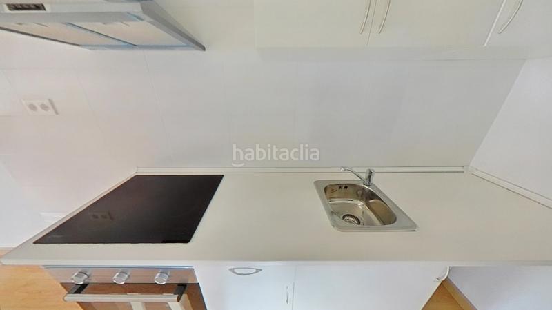 Foto b0c3f9b4-3dd3-46c1-bf5d-5d149f2fdfd5. Piso en La Carolina - Guadalpín Marbella