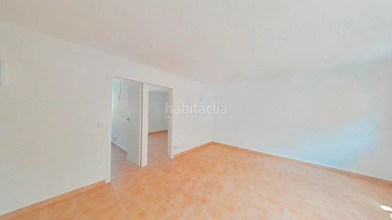 Foto bdb7b34b-c057-432e-9c22-345496cc2841. Pis a Trinitat Nova Barcelona