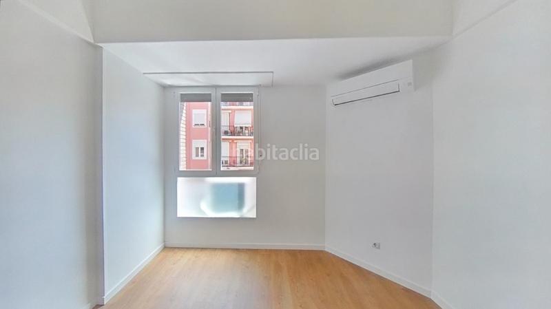 Foto 1e460e2b-4251-4af4-9318-37cf70c7faf5. Piso en Goya Madrid