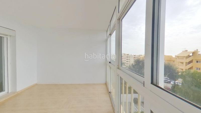 Foto 369b8c34-5c21-4e20-a6bd-eb45a2e942b0. Attico con piscina in Calahonda Mijas