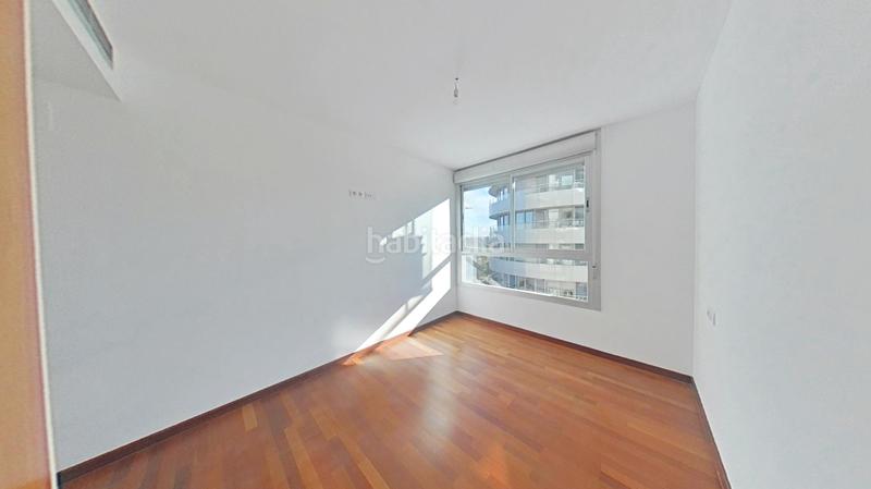 Foto 1f6ff203-44d6-46f6-b44d-e61a1b76a3a7. Appartement avec chauffage parking dans La Constitución-Canaleta Mislata