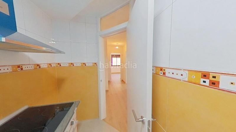 Foto deff7085-5d4c-420d-ba69-f4c0a497ad20. Piso en Los Cármenes Madrid