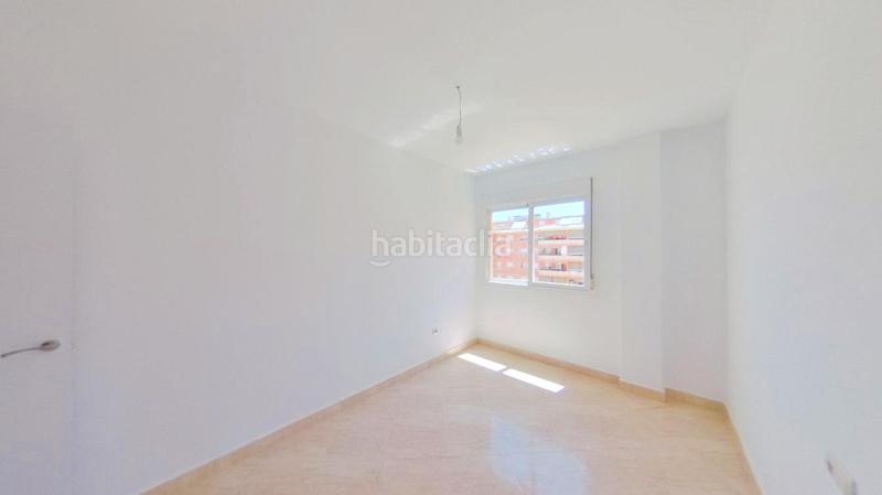 Foto cdc80922-39a2-4cda-b52a-4c653a08b921. Pis amb calefacció aparcament a San Luis de Sabinillas Manilva