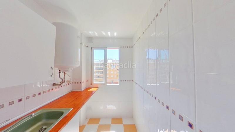 Foto d353f61d-c1e4-45f8-b609-ce619fb4da85. Piso en San Luis de Sabinillas Manilva
