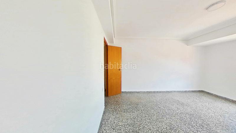 Foto 5ad8154d-0df9-4aff-97f8-7ab5a310ab57. Appartamento in Torrefiel Valencia