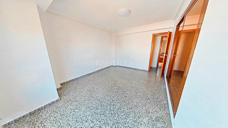 Foto 9c6138b6-02d2-4f19-8638-03ad6fd65618. Appartamento in Torrefiel Valencia