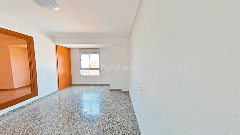 Foto 76044dc1-6e73-4fd2-a1f3-d38f261f096b. Pis a Torrefiel Valencia