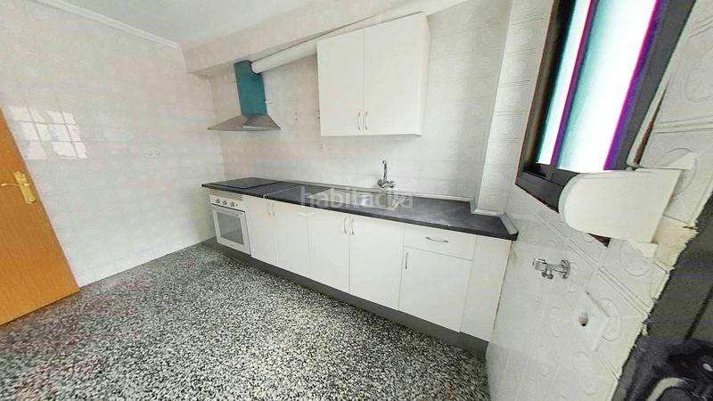 Foto e95645b0-ebac-4235-83cb-30f3a6b133da. Pis a Torrefiel Valencia
