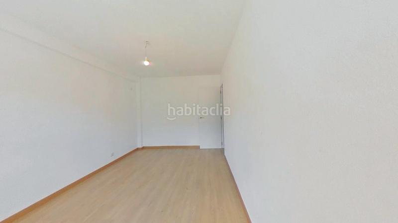 Foto 146e308d-6a0d-4703-8098-e45c4e18ff90. Piso en Sur - PAU 4 Móstoles