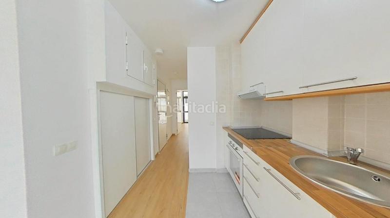 Foto b1722cc7-ddbb-4b4d-ac33-0662506c2ab7. Appartamento con riscaldamento in Fuente del Berro Madrid