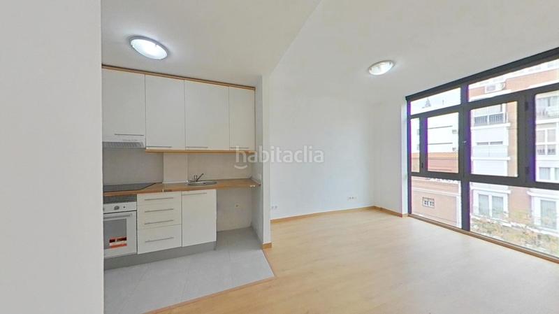 Foto 45f6b9dd-3dce-475c-ba86-0a87a238ff2f. Piso en Fuente del Berro Madrid